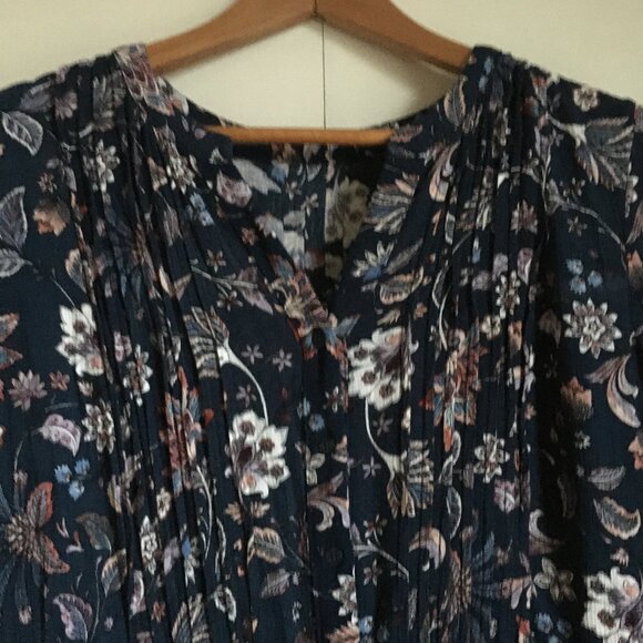 Hilary Radley Long Dark Floral Paradisaical Tunic Blouse - Picture 3 of 16